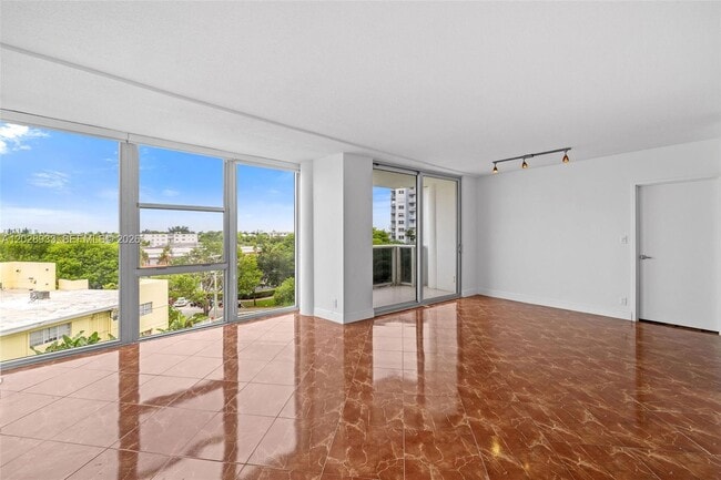 Photo - 900 Bay Dr Unidad 419
