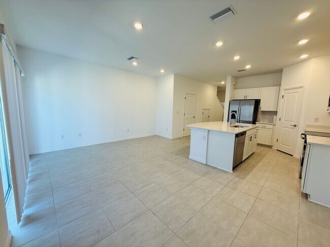 Photo - Townhome in The Townhomes of River Landing