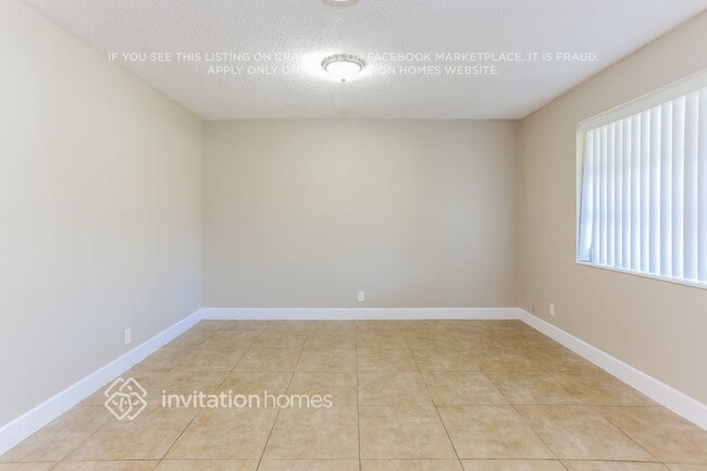 Photo - 5650 SW 54th Ct