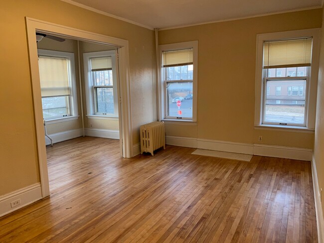 Photo - 2007 Aldrich Ave S Unit 11