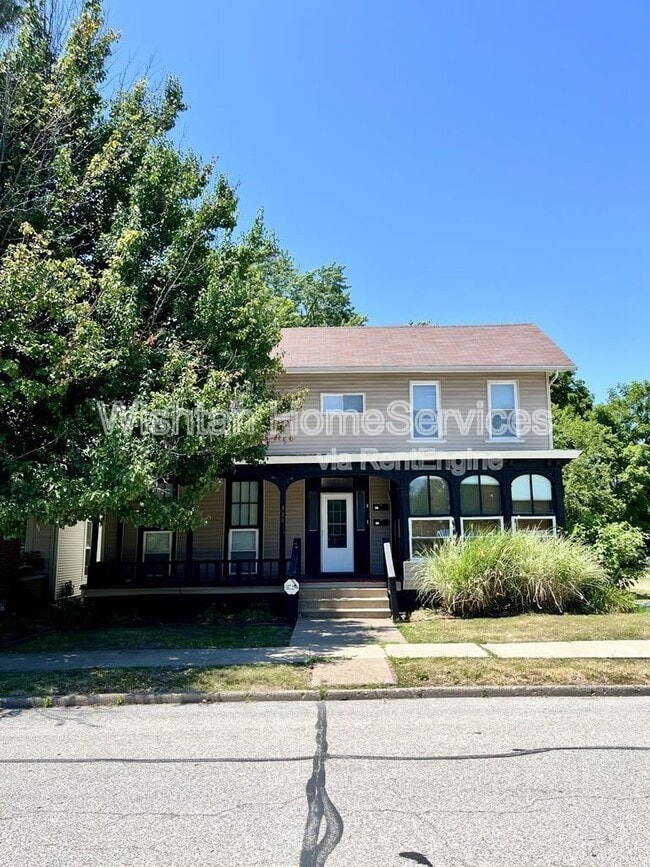 Photo - 322 S Madison St
