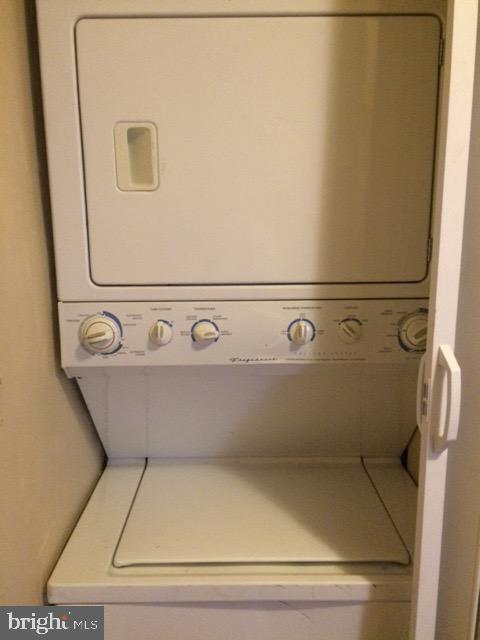 Building Photo - 16649 Geddy Ct Unit A