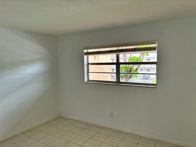 Photo - 1450 NE 191st St Unit 205
