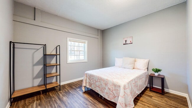 Photo - 383 Wesley Park Dr