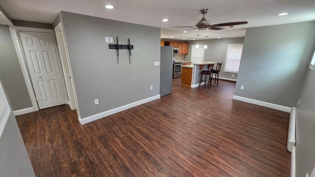 Photo - 370 N State St Unit 370 A