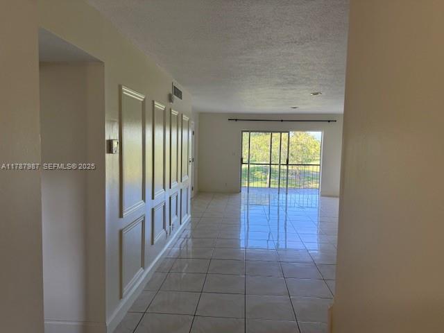 Photo - 6101 N Falls Cir Dr Unit 312