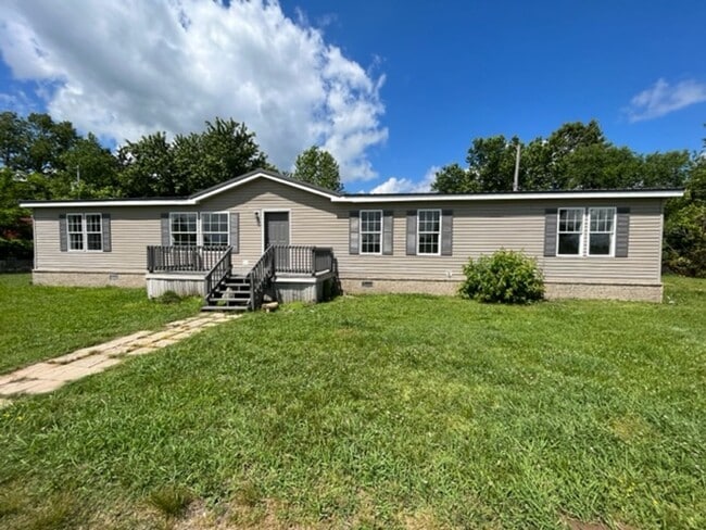 Renovated 4 Bedroom 2 Bath Home for Rent! - Renovated 4 Bedroom 2 Bath Home for Rent!