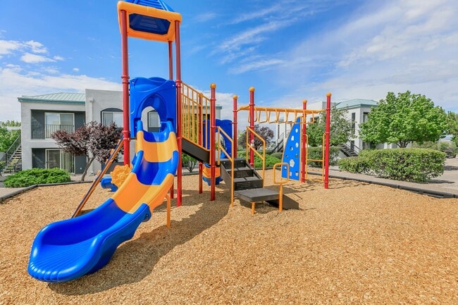 Photo - Lifestyles at Renaissance