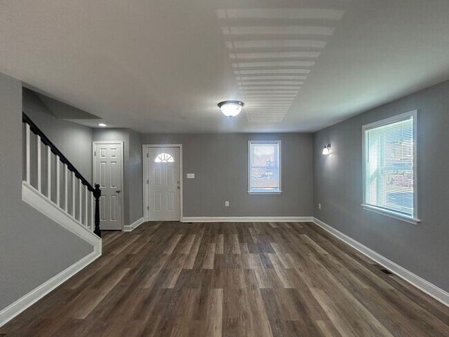 Photo - 4 Bedrooms with 2 full bathroom