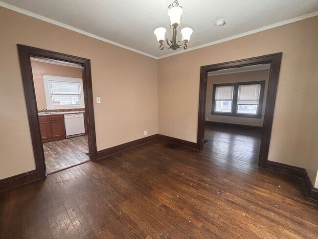 Photo - 38 Knecht Dr