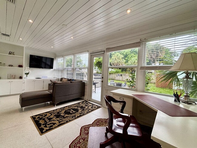 Photo - 310 30th St Unidad ID1290316P