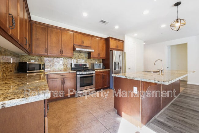 Photo - 1735 Avenida Regina