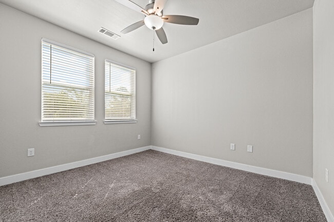 Photo - Pebble Brook Apartments
