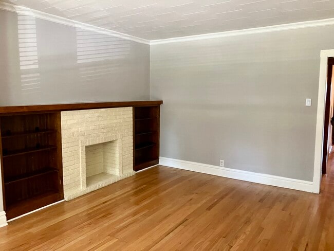 1251 N Austin Blvd Unit FL 1
