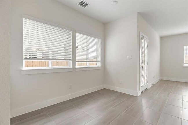 Photo - 138 Yearling Wy