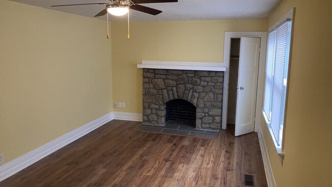 Photo - 908 Watervliet Ave