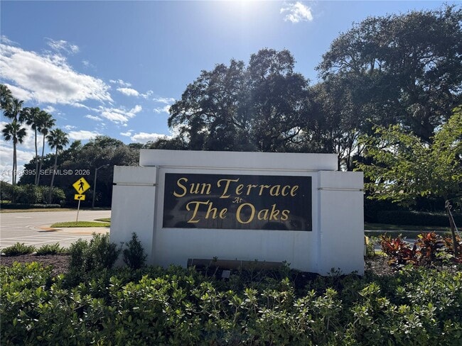 Photo - 101 Silverleaf Oak Ct