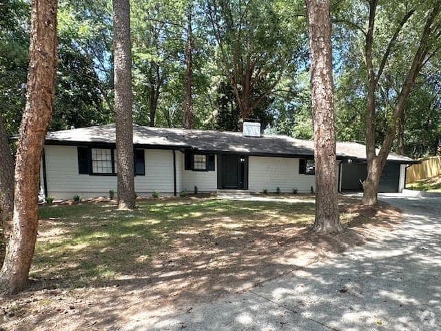 Building Photo - 425 Hilderbrand Dr Rental