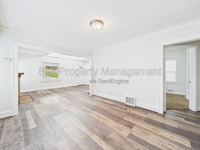 Photo - 5611 Olive St