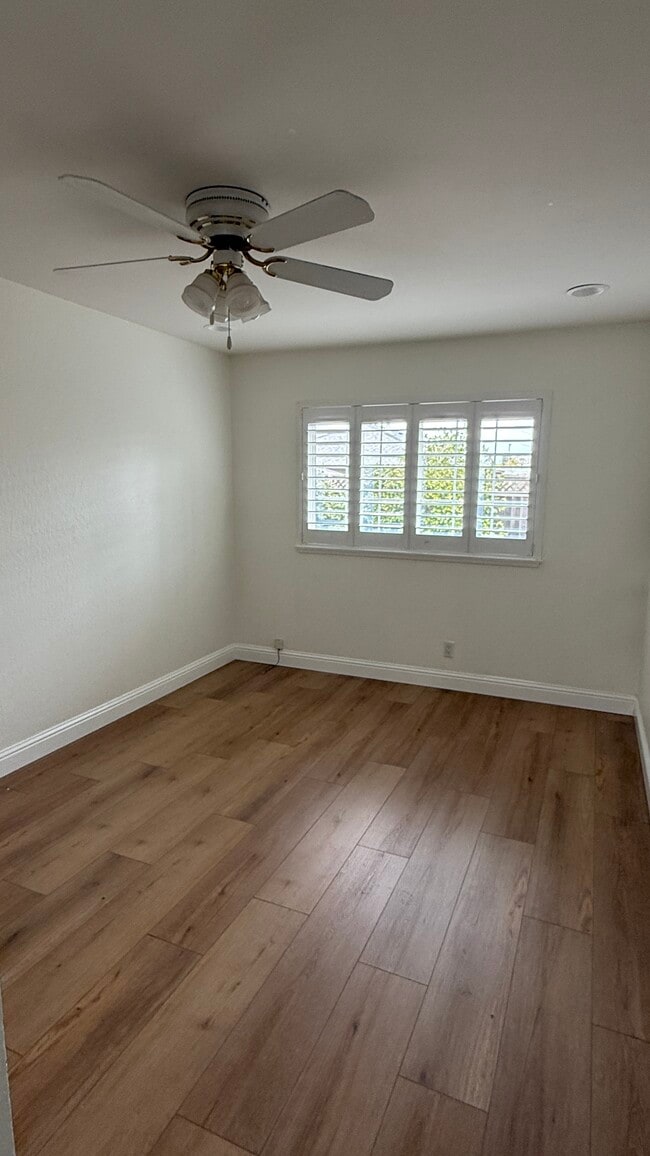 Dormitorio # 2 - 1577 Duvall Dr