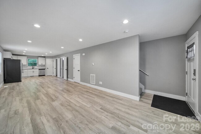 Photo - 110 Carpenter St