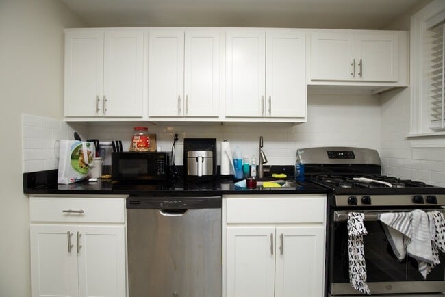 Photo - 732 W Roscoe St Unit AGN