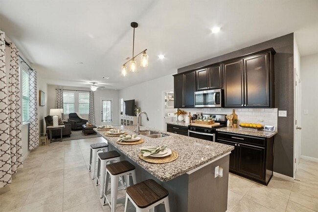 Photo - 324 Mountain Valley St