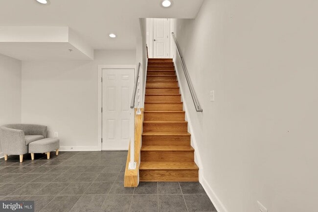 Photo - 4333 Kennedy St