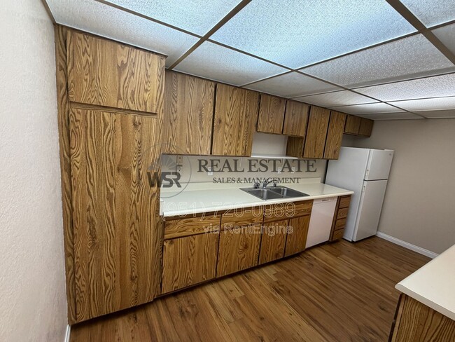 Photo - 3636 Sumner Ave Unidad Apt 210
