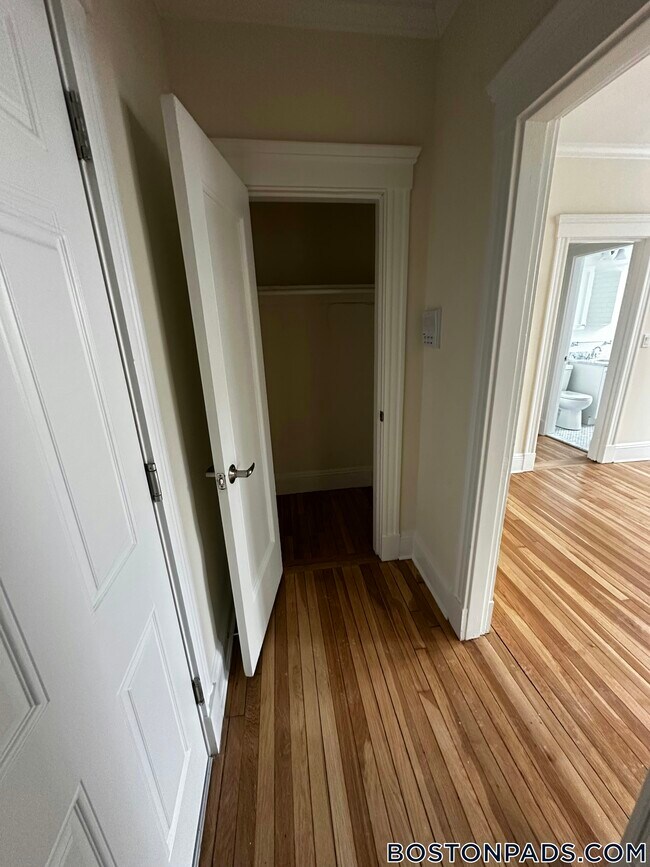 Photo - 22 Chauncy St Unit 4