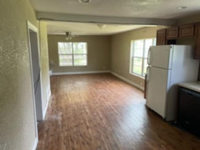 Photo - 2903 N U.S. Hwy 281 Unidad A