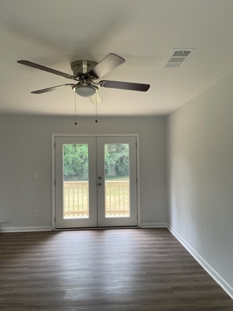 Sala de estar - 2237 Panstone Dr SW