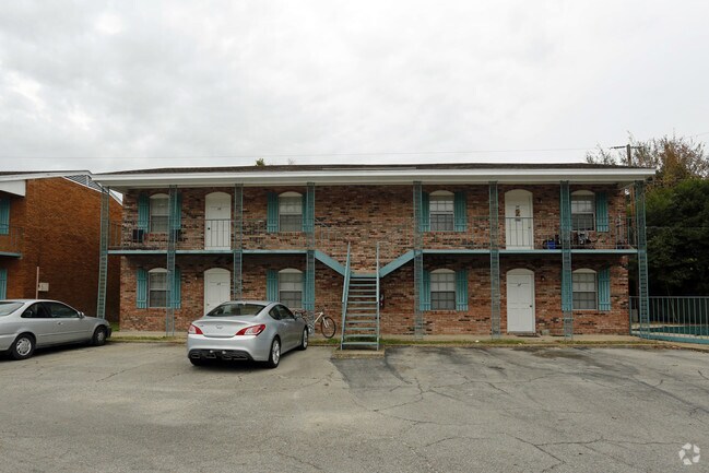 Photo - Jeff Davis Apartments