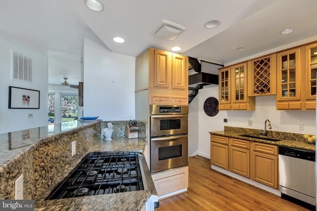 Photo - 4622 New Hampshire Ave NW