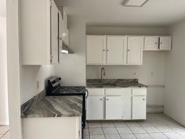 Photo - 4 bed 2 bath Lease Option