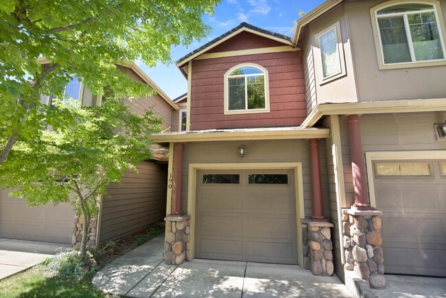 Photo - 190 Rivers Edge Dr