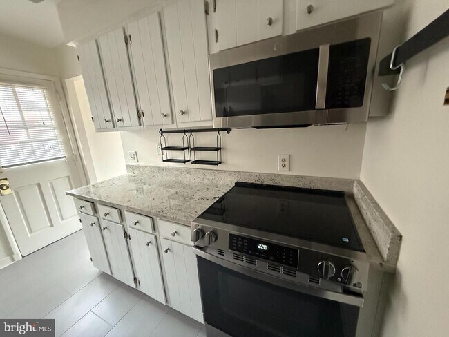 Photo - 4654 36th St S