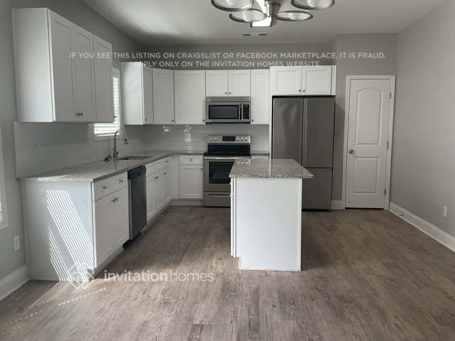 Photo - 5561 Hickory Stone Dr