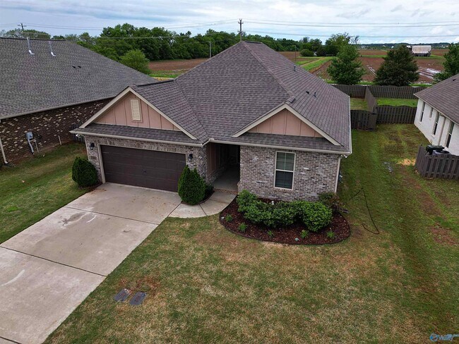 Photo - 116 Kinglet Wy