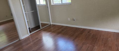 Photo - 1935 Meadow Ln