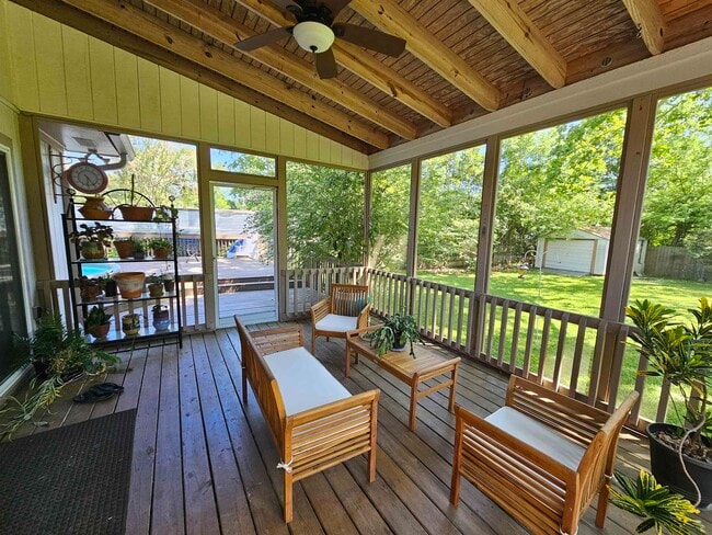 Photo - 2517 Clara Kee Blvd