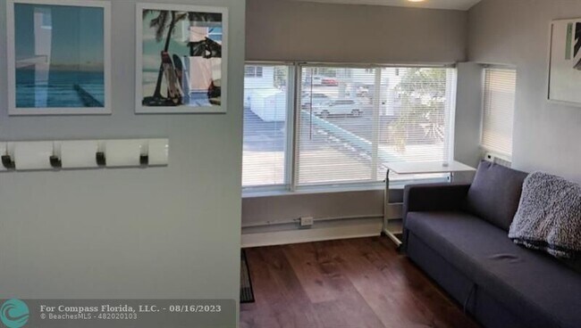 Photo - 1700 S Surf Rd