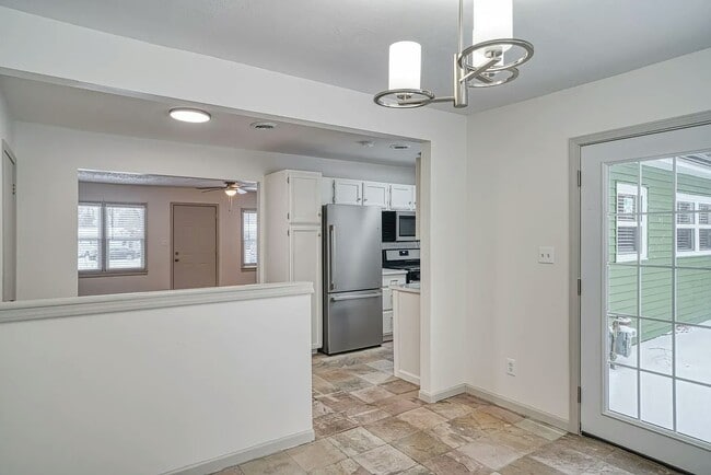 Photo - 2423 S 51st Ct