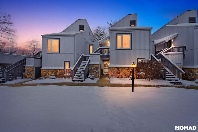 Building Photo - 18101 Stoneridge St