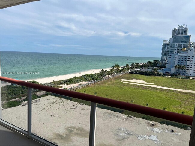 Building Photo - 6767 Collins Ave Unit 904