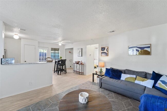 823 Taulbee Ln