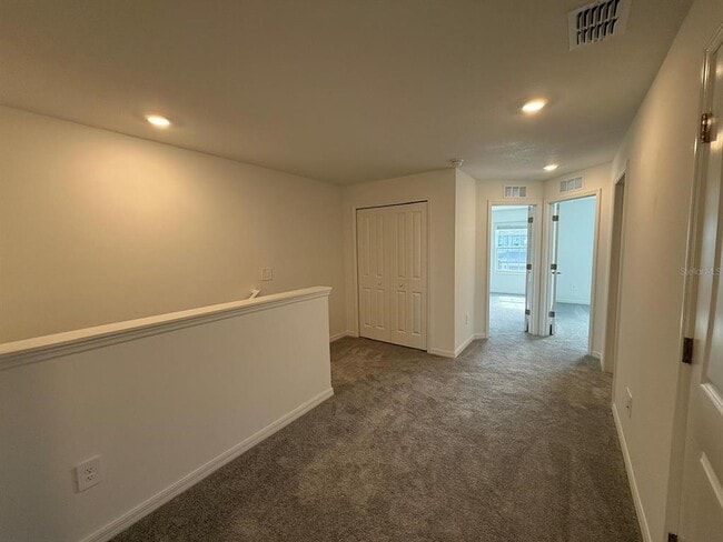 Photo - 10443 Lavender Aster Trl