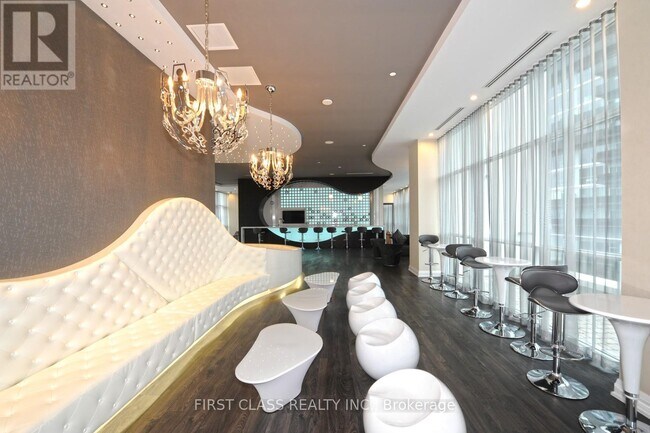 Photo - 80 Marine Parade Dr