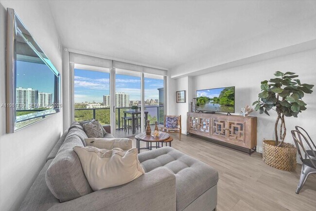 Photo - 16385 Biscayne Blvd Unit 1104