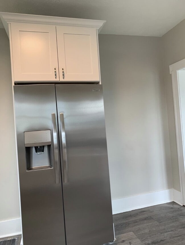 Photo - 257 Lovers Ln